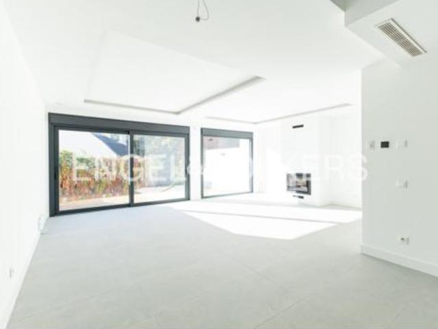 Casa en venta en Medina-sidonia, Madrid