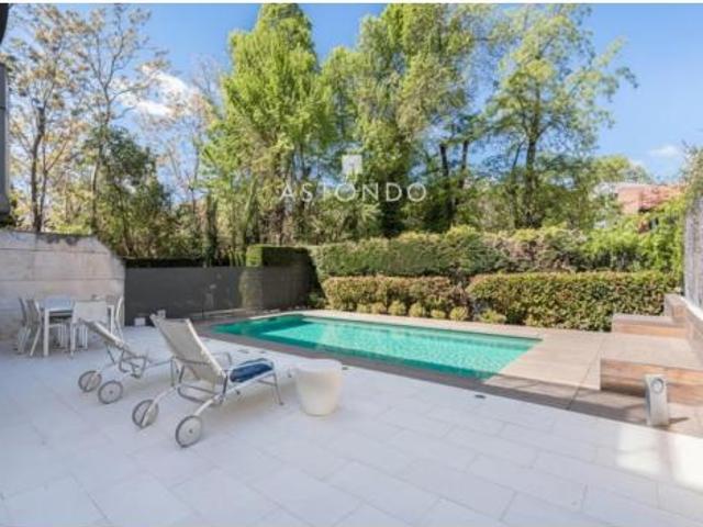 Chalet en venta en Ciudad Lineal, Madrid