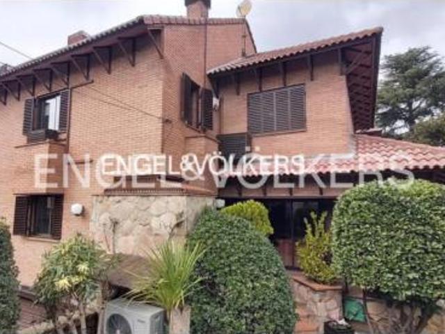 Chalet en venta en Barajas, Madrid