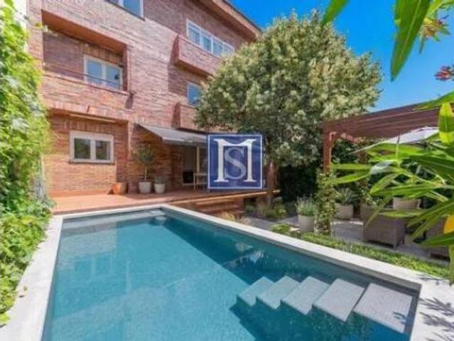 Chalet en venta en Hortaleza, Madrid