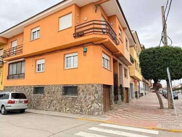 Chalet en venta en Madridejos, Castilla-La Mancha