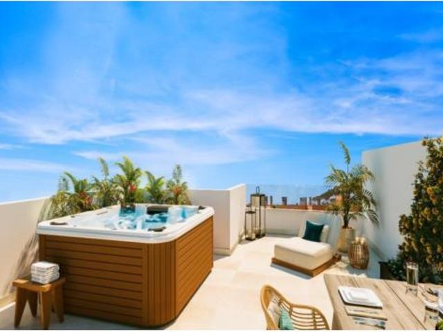 Chalet en venta en Castillo de la Duquesa, Costa del Sol Occidental