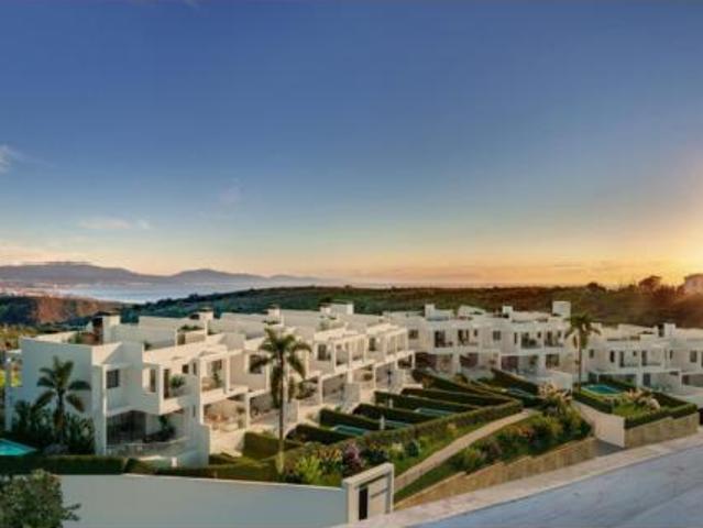 Chalet en venta en Castillo de la Duquesa, Costa del Sol Occidental