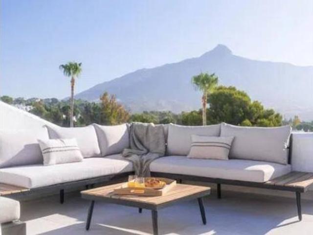 Chalet en venta en Nueva Andalucía, Costa del Sol Occidental