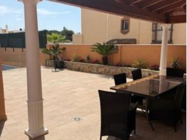Chalet en venta en Rio Real, Costa del Sol Occidental