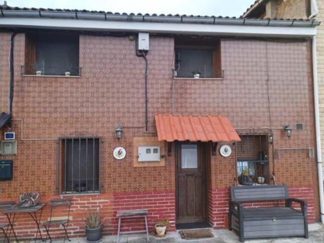 Chalet en venta en Aguilar, Mieres