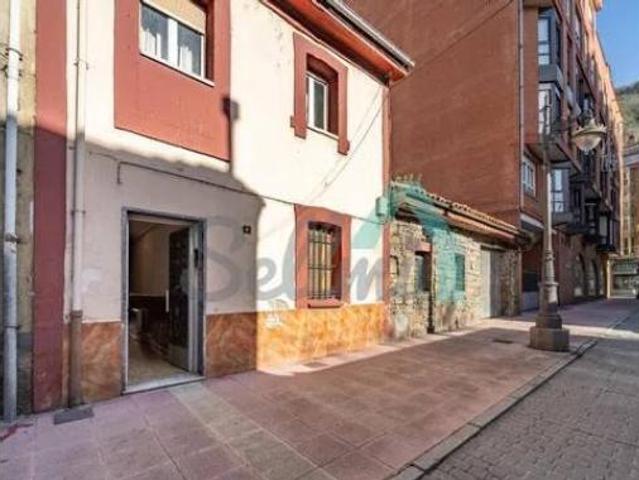 Chalet en venta en Mieres, Asturias
