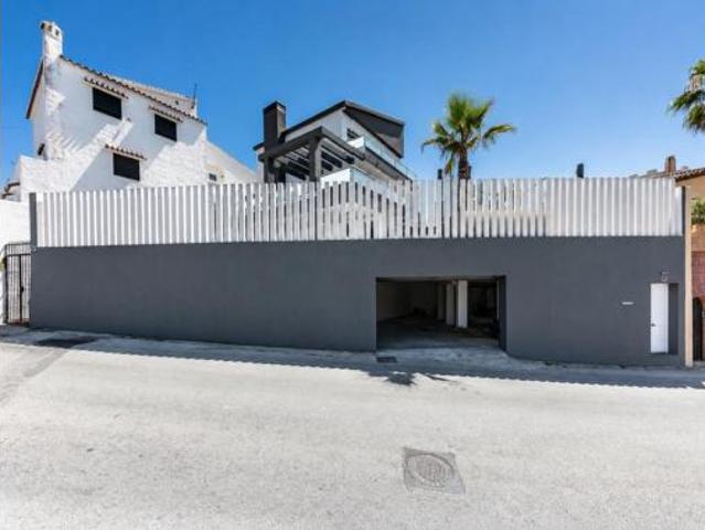 Chalet en venta en Chaparral, Costa del Sol Occidental