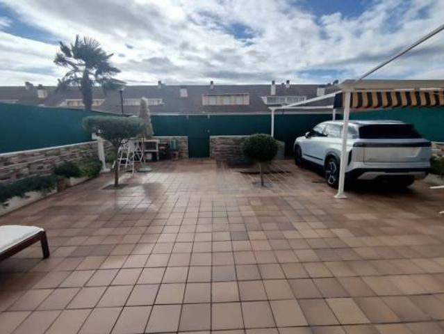 Chalet en venta en Urbanización los Arcos, Mojados