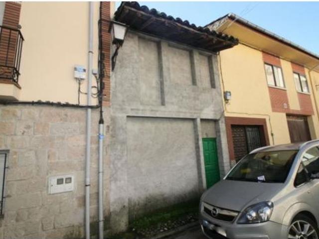 Chalet en venta en Mombeltrán, Castilla y León