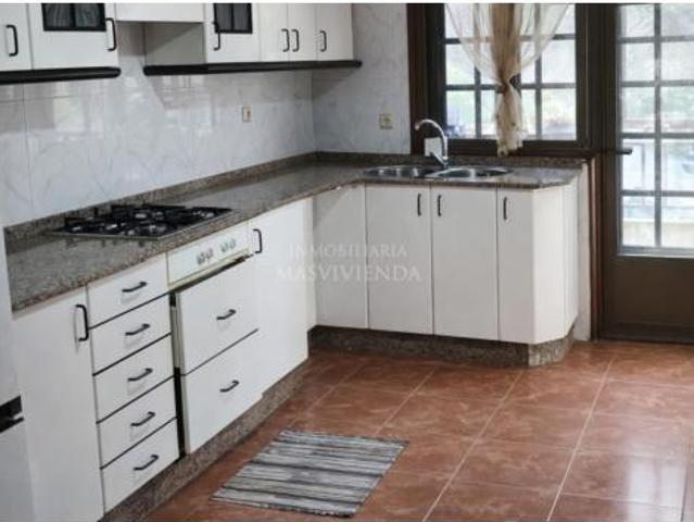 Chalet en venta en Mos, Vigo