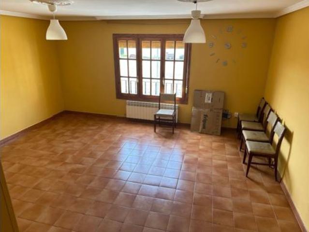 Villa en venta en Mucientes