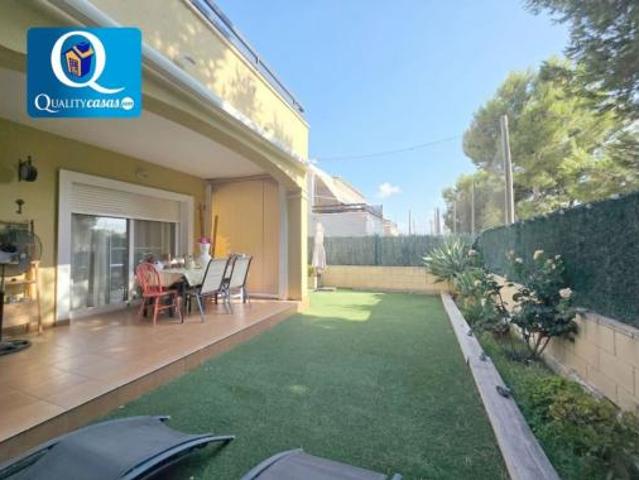 Chalet en venta en Bonalba, l'Alacantí