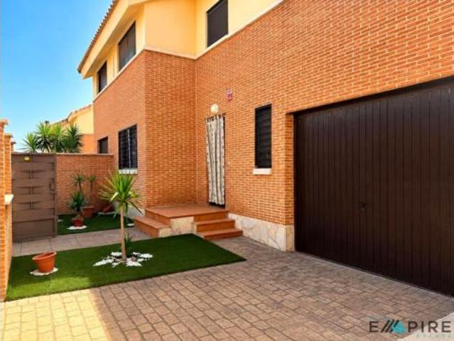 Chalet en venta en Noez, Castilla-La Mancha