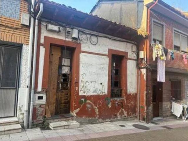 Chalet en venta en Noreña, Asturias