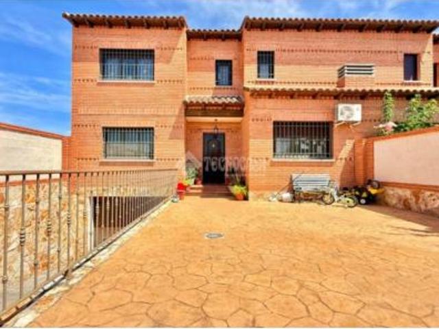 Chalet en venta en Novés, Castilla-La Mancha
