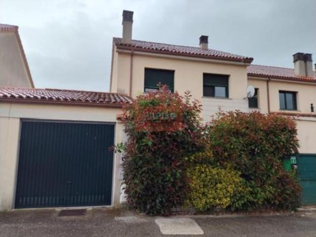 Chalet en venta en Urbanización A Tapada de Bouzas, Ourense