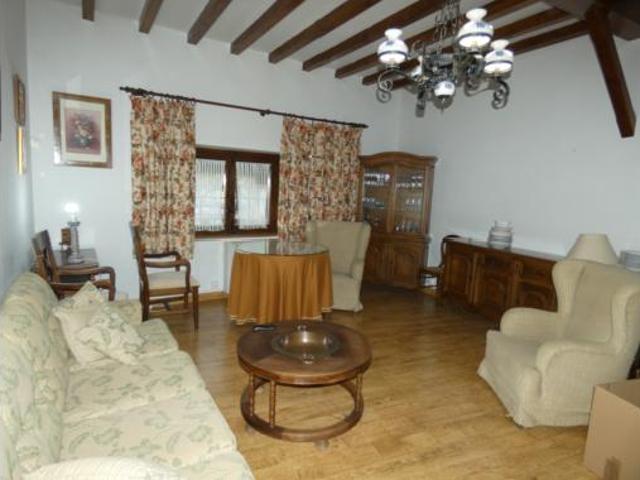 Chalet en venta en Olías Del Rey, Castilla-La Mancha