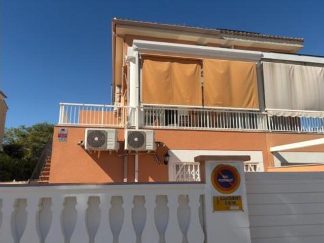 Chalet en venta en Urbanització Platja d'Oliva, la Safor
