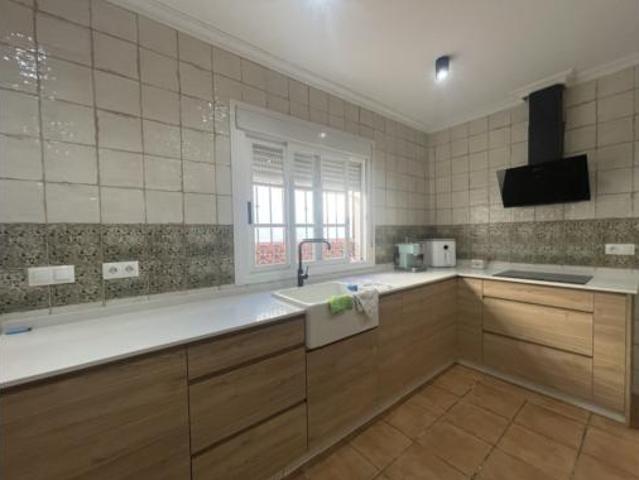 Chalet en venta en Olivares, Andalucía
