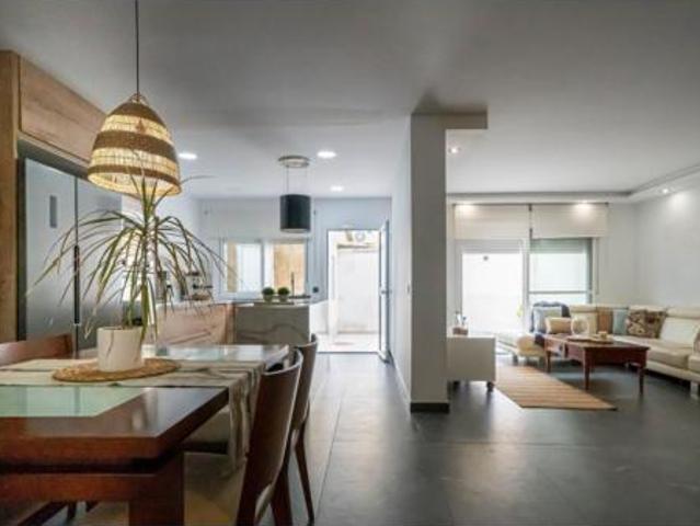 Chalet en venta en Olivares, Andalucía