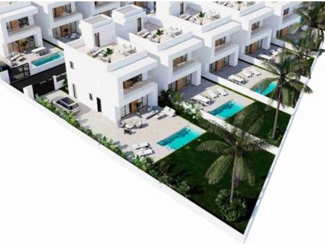 Chalet en venta en Urbanización La Zenia II, el Baix Segura / La Vega Baja