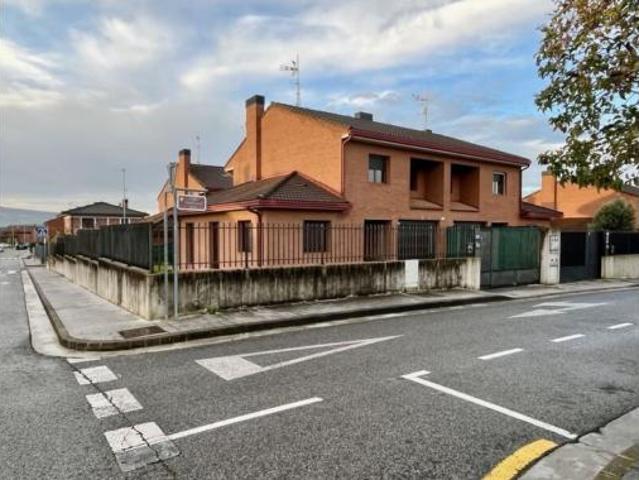 Chalet en venta en Iruñerria, Navarra