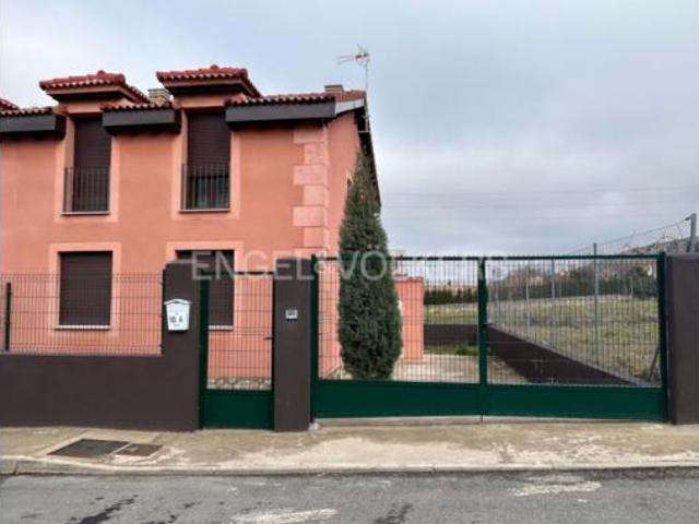 Villa en venta en Otero De Herreros, La Estación