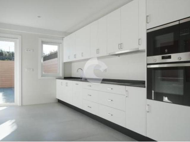 Chalet en venta en Couto, Ourense