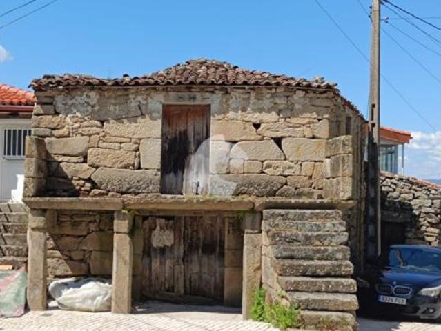 Chalet en venta en Santa Mariña do Monte, Ourense