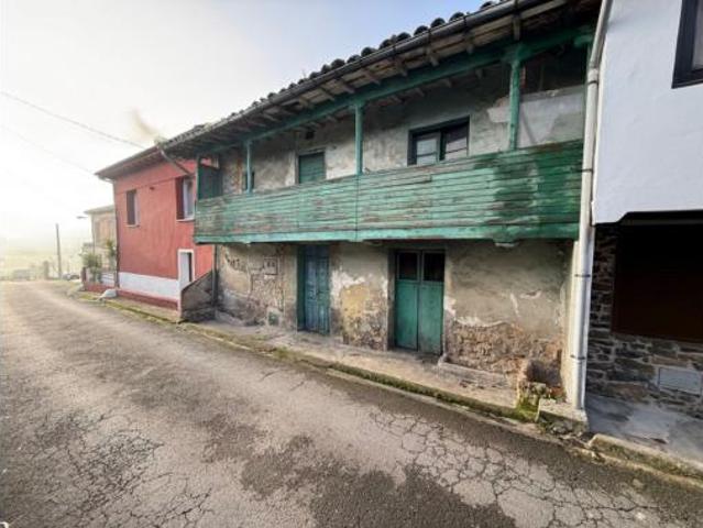 Chalet en venta en Caces, Oviedo