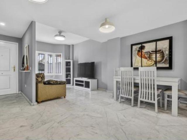 Chalet en venta en Palomares Del Río, Andalucía