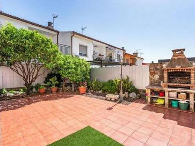 Chalet en venta en l'Eixample de Parets, Vallès Oriental