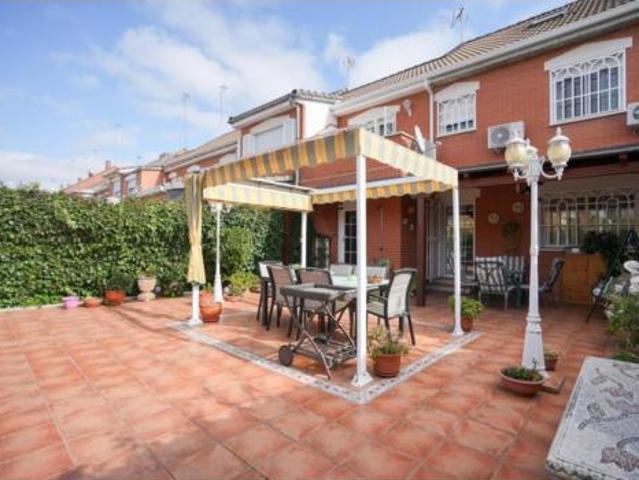 Chalet en venta en Las Américas, Parla
