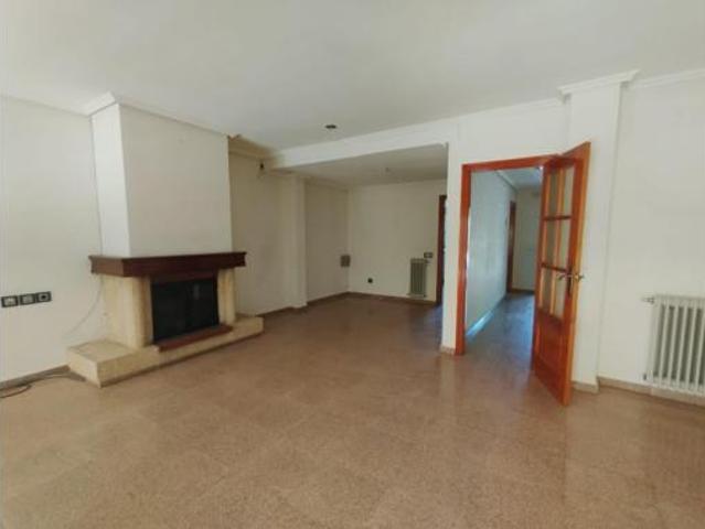 Chalet en venta en Urbanització Lloma Badá, Petrer