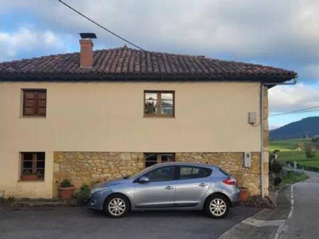 Chalet en venta en Piloña, Asturias