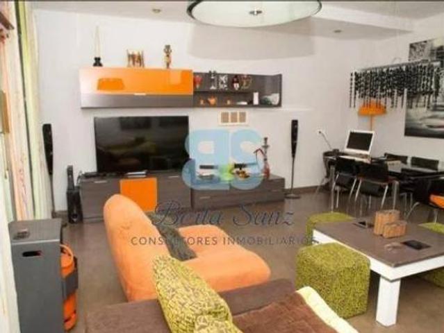 Chalet en venta en Madrebuena, Pioz