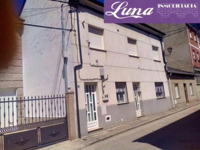 Chalet en venta en Flores del Sil, El Bierzo