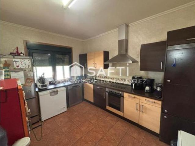 Chalet en venta en Ponteareas, Cotobade