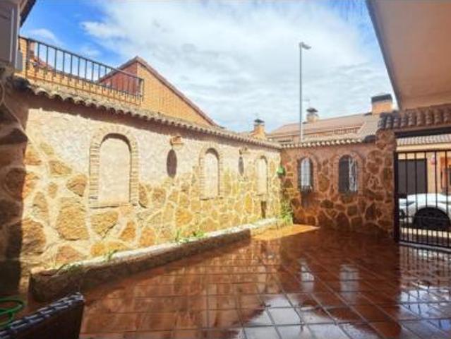 Chalet en venta en Portillo De Toledo, Castilla-La Mancha