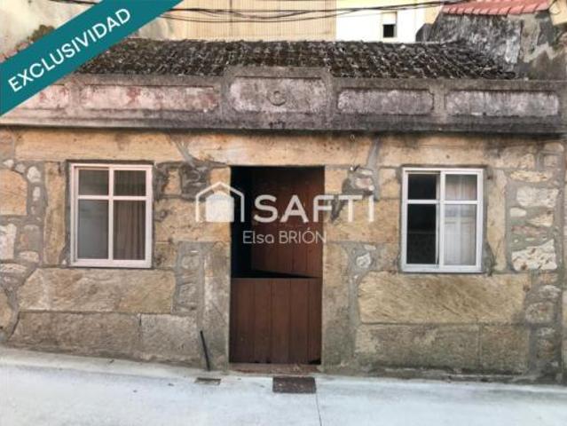 Chalet en venta en Xío, Noia