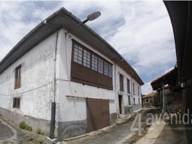 Chalet en venta en Pravia, Asturias