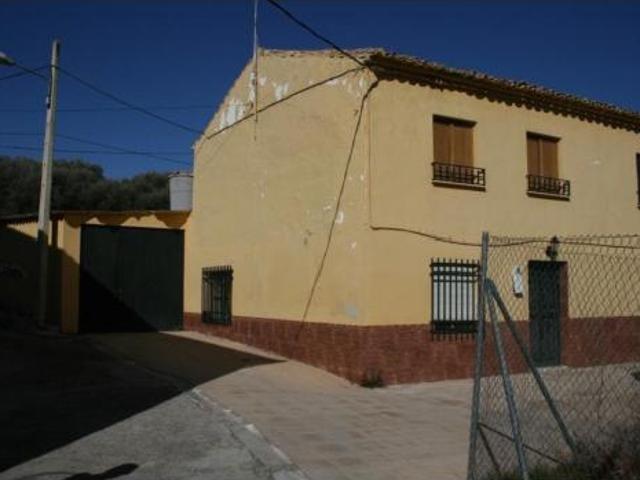 Chalet en venta en Puente Genil, Andalucía