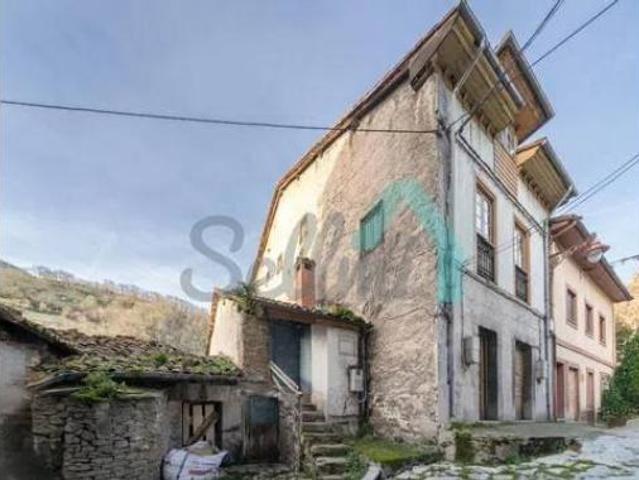 Chalet en venta en Quirós, Asturias