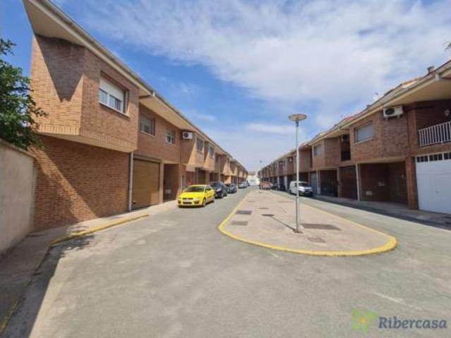 Chalet en venta en Ribaforada, Navarra