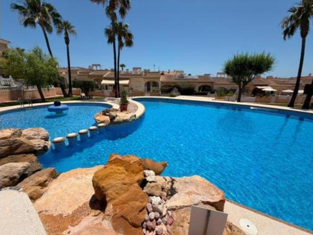 Chalet en venta en Urbanización Doña Pepa, el Baix Segura / La Vega Baja