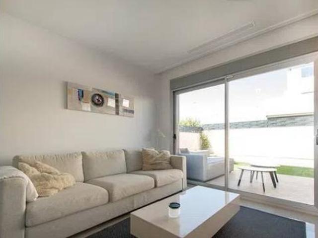 Chalet en venta en Urbanización Doña Pepa, el Baix Segura / La Vega Baja