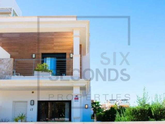 Chalet en venta en Urbanización Doña Pepa, el Baix Segura / La Vega Baja