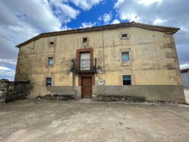 Chalet en venta en San Esteban De Gormaz, Soria