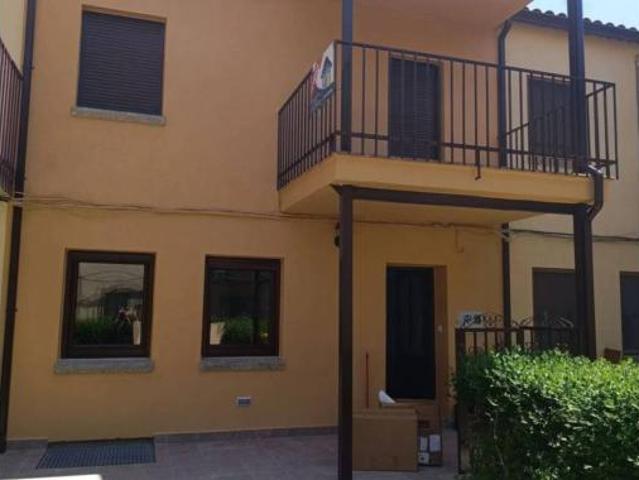 Villa en venta en San Juan De Gredos, Navacepeda de Tormes